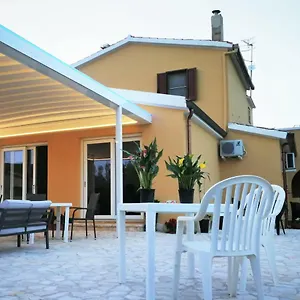 2* Bed and breakfast Fiori Di Pesco