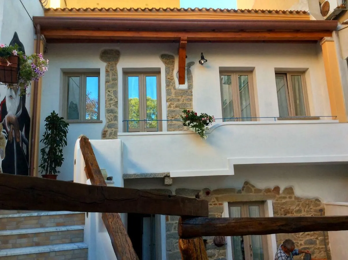 Bed & Breakfast B&B Pascal House Nuoro_Iun E5016